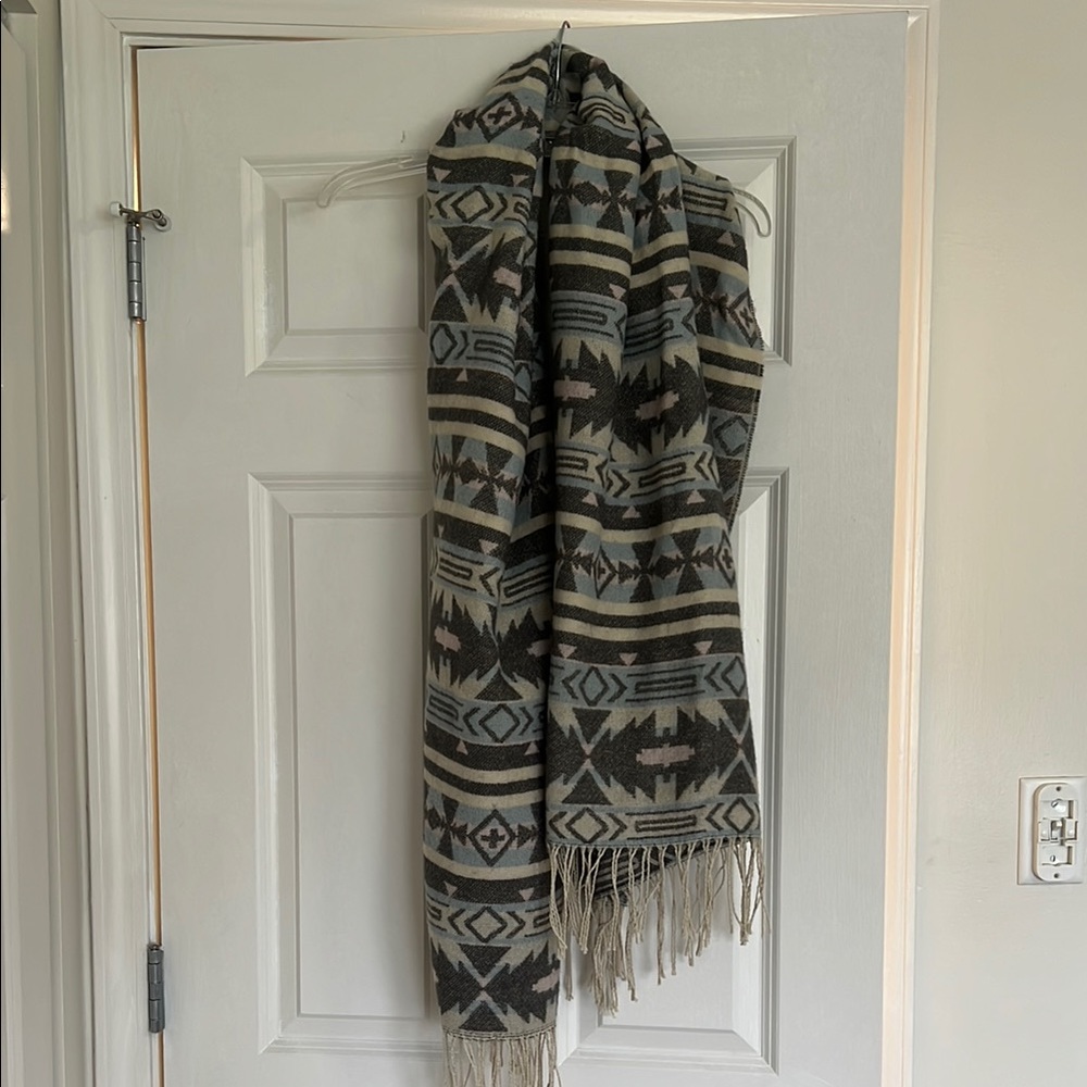 Geometric Patterned Scarf with Fringe